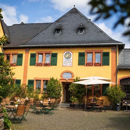 Bio-Weingut Staffelter Hof Guest House Krov Exterior photo